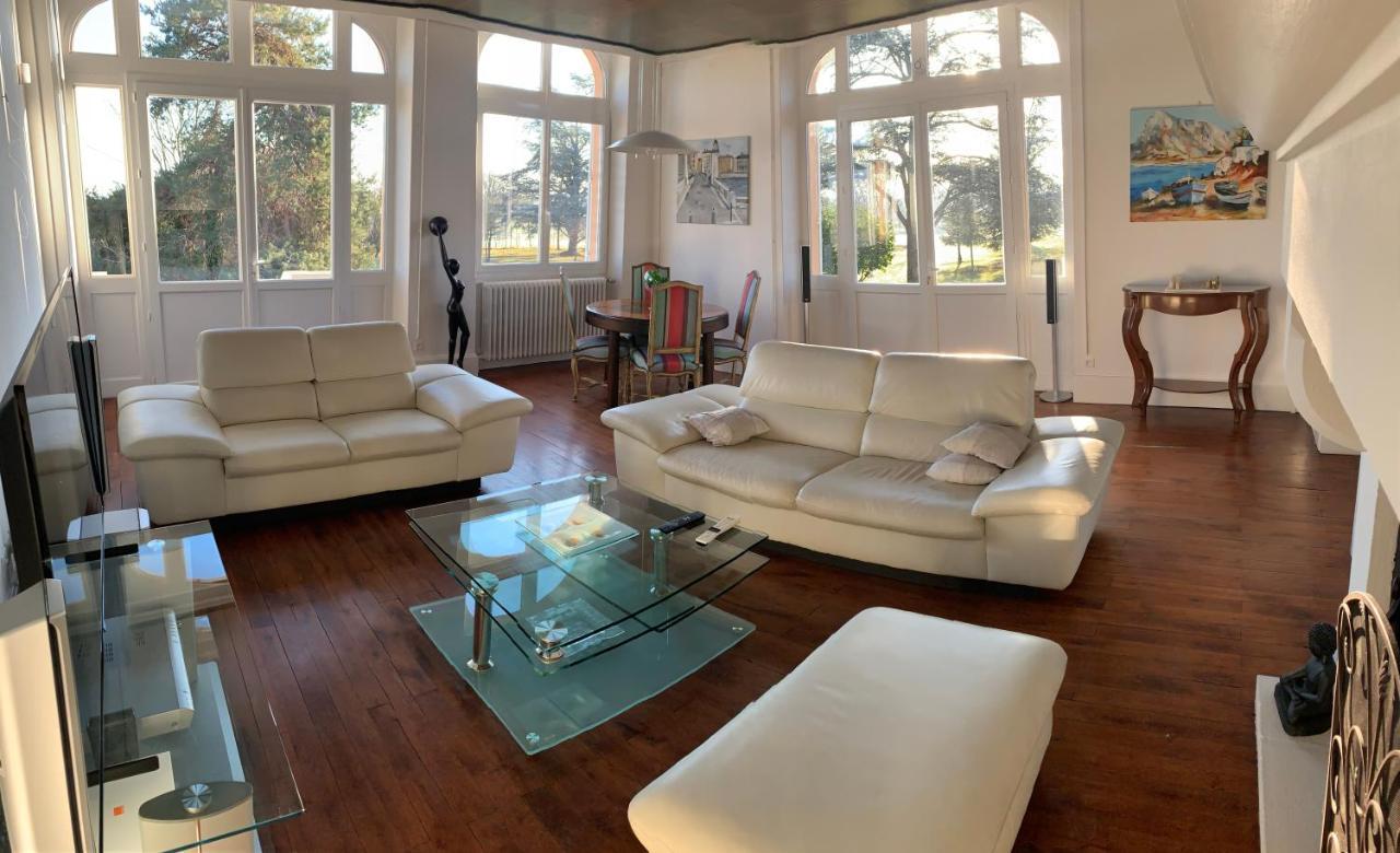Bed and Breakfast Domaine Berenguer Ouches Екстер'єр фото