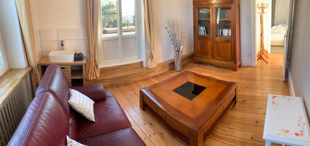 Bed and Breakfast Domaine Berenguer Ouches Екстер'єр фото