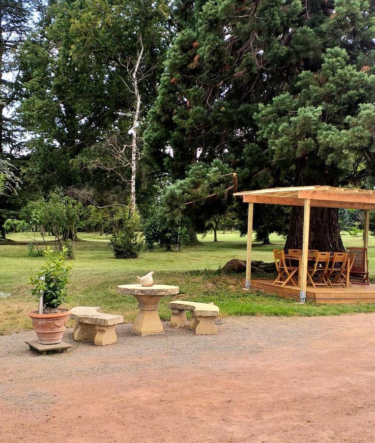 Bed and Breakfast Domaine Berenguer Ouches Екстер'єр фото
